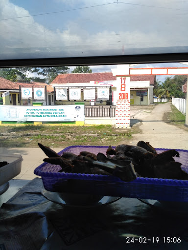 Aya donuts - R8W2+2R3, North Rengasdengklok, Rengasdengklok, Karawang, West Java 41352, Indonesia