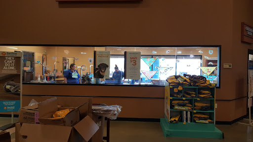 Pet Supply Store «PetSmart», reviews and photos, 533 S Tracy St, Wichita, KS 67209, USA