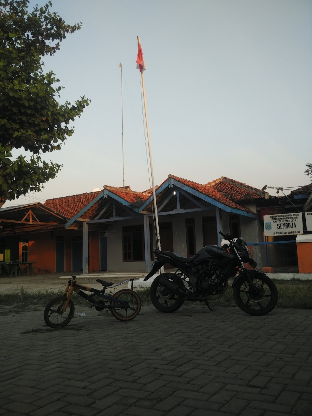 Balai Desa Semboja