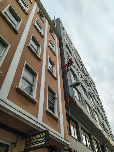 BARBANZA VERTICAL - Trabajos verticales y en altura