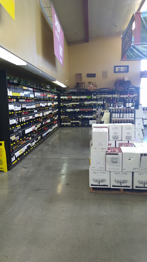 Grocery Store «Grocery Outlet Bargain Market», reviews and photos, 1391 E Yosemite Ave, Manteca, CA 95336, USA