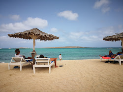 Praia de Cabral'in fotoğrafı - rahatlamayı sevenler arasında popüler bir yer