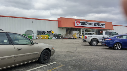 Home Improvement Store «Tractor Supply Co.», reviews and photos, 2003 E Tipton St, Seymour, IN 47274, USA