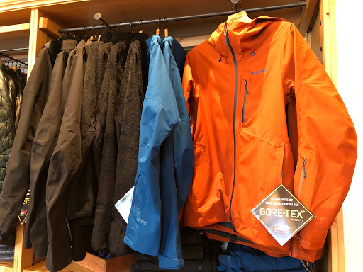 Clothing Store «Patagonia Pasadena», reviews and photos, 47 N Fair Oaks Ave, Pasadena, CA 91103, USA