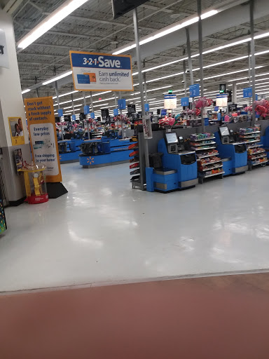 Discount Store «Walmart», reviews and photos, 120 Commercial Pkwy, Branford, CT 06405, USA