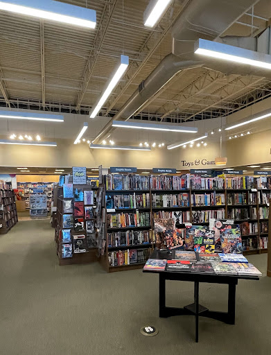 Book Store «Barnes & Noble Booksellers El Paso/Fountains at Farah», reviews and photos, 8889 Gateway Blvd W #120, El Paso, TX 79925, USA