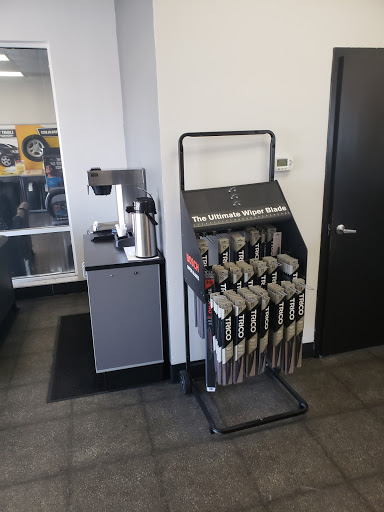 Tire Shop «Tires Plus», reviews and photos, 5710 NW 183rd St, Hialeah, FL 33015, USA