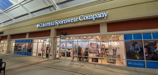 Sportswear Store «Columbia Sportswear Outlet Store at Tanger Outlets», reviews and photos, 4000 Arrowhead Blvd #710, Mebane, NC 27302, USA