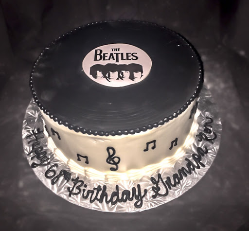 Cake Shop «Cake Boutique», reviews and photos, 4248 N River Rd NE, Warren, OH 44484, USA