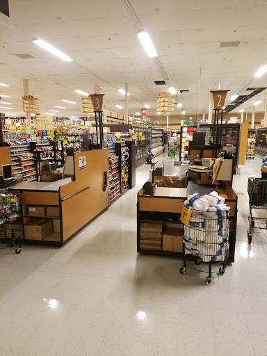 Grocery Store «Fred Meyer», reviews and photos, 2855 Broadway St NE, Salem, OR 97303, USA