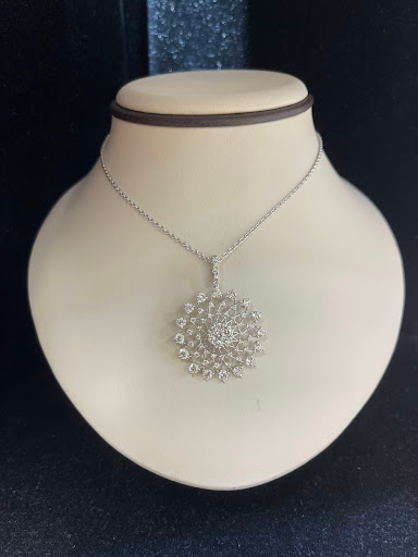 Jewelry Store «Levit Jewelers», reviews and photos, 1000 Park Blvd E, Massapequa Park, NY 11762, USA