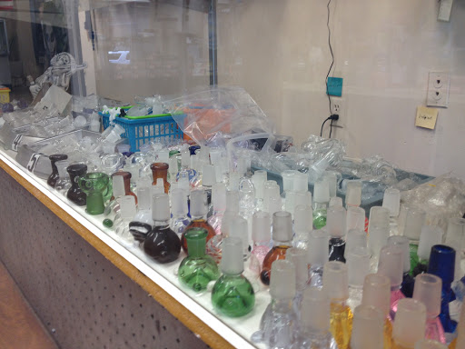 Tobacco Shop «AM SMOKE SHOP», reviews and photos, 1401 State St, Orem, UT 84057, USA