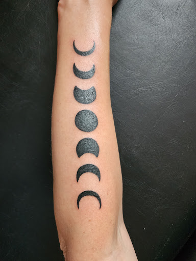 Explore black queen tattoo ideas, creative tattoo ideas in Williamsburg, available at 315 underground INK LLC