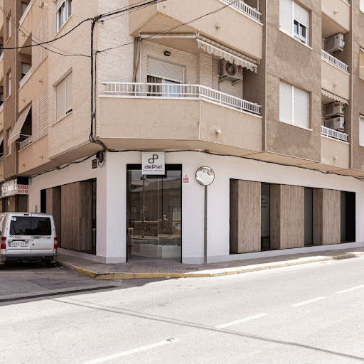 DePiel Clínica Dermatológica | Dr. David Cremades Lloría en Redován, Alicante