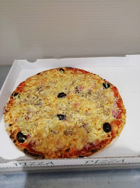 Plats et boissons du Pizzas à emporter Pascale à Saint-Germain-Lespinasse - n°1