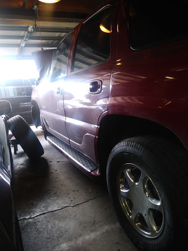 Auto Parts Store «Carquest Auto Parts», reviews and photos, 5762 N Teutonia Ave, Milwaukee, WI 53209, USA