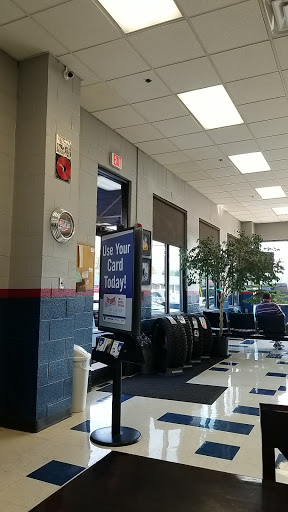 Tire Shop «Gateway Tire & Service Center», reviews and photos, 407 S James Campbell Blvd, Columbia, TN 38401, USA