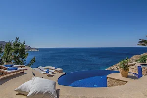 Cycladic Gem Luxury Villa image