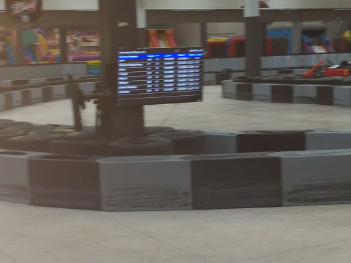 Go-Kart Track «Extreme Grand Prix Indoor Family Fun Center», reviews and photos, 6731 Blue Ridge Blvd, Raytown, MO 64133, USA