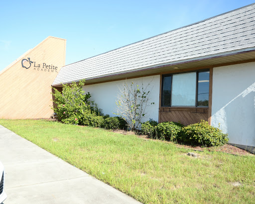 Day Care Center «La Petite Academy of New Pt Richey, FL», reviews and photos, 6829 FL-54, New Port Richey, FL 34653, USA