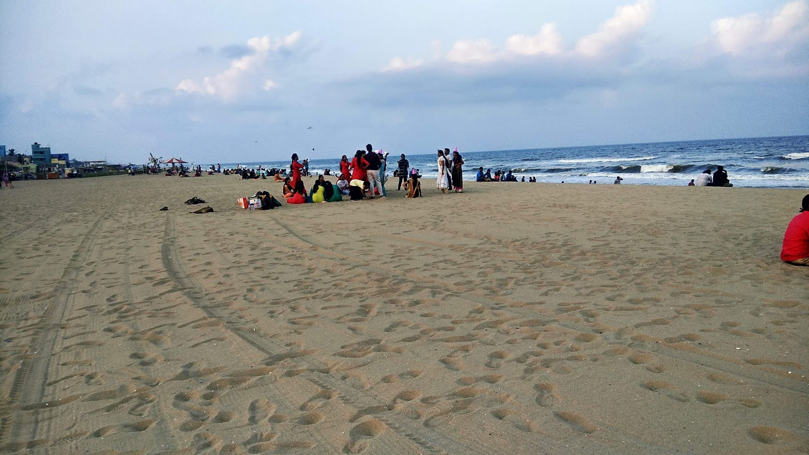 Foto von Kottivakkam Beach und die siedlung