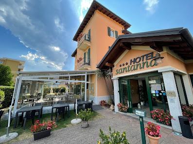 Hotel Sant'Anna Viale Sant'Anna, 65, 28922 Verbania VB, Italia