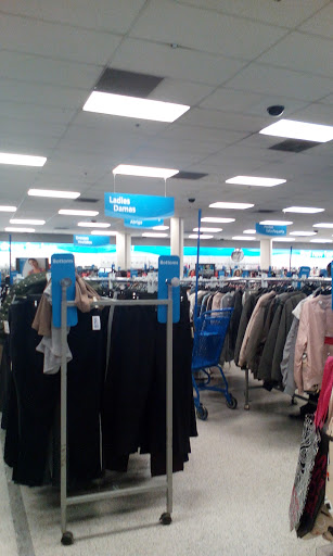 Clothing Store «Ross Dress for Less», reviews and photos, 13750 Riverside Dr, Sherman Oaks, CA 91423, USA