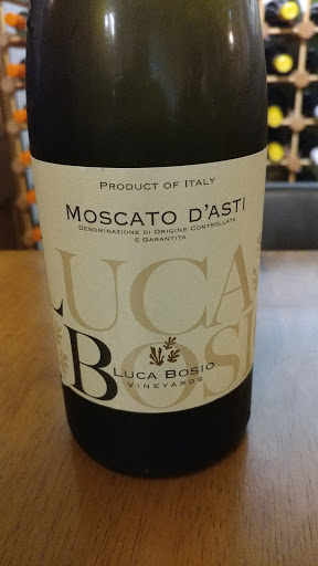 Wine Store «San Dimas Wine Shop & Tasting Room», reviews and photos, 225 W Bonita Ave, San Dimas, CA 91773, USA