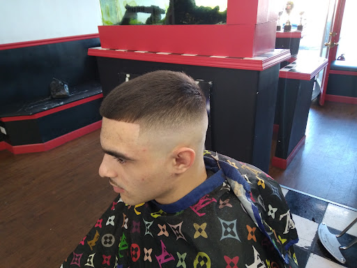 Barber Shop «U Next Barbershop», reviews and photos, 1107 Washington St, Waukegan, IL 60085, USA