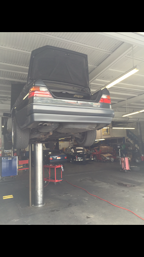 Auto Repair Shop «Boulevard Auto Repair», reviews and photos, 14857 Burbank Blvd, Van Nuys, CA 91411, USA