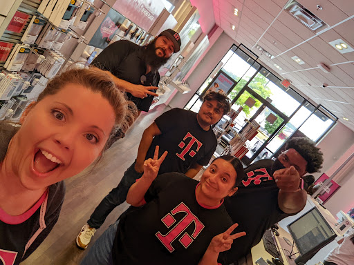 Cell Phone Store «T-Mobile», reviews and photos, 450 Sam Ridley Pkwy W #300, Smyrna, TN 37167, USA