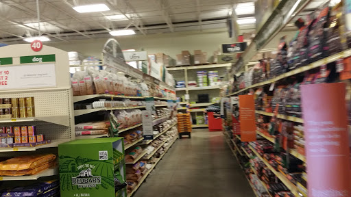 Pet Supply Store «PetSmart», reviews and photos, 650 Commerce Blvd, Scranton, PA 18519, USA