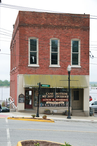 My Just Desserts, 31 E Broadway, Alton, IL 62002, USA, 