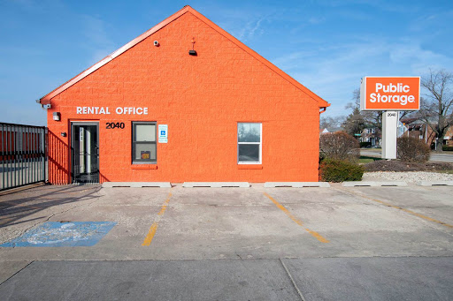 Self-Storage Facility «Public Storage», reviews and photos, 2040 S 25th Ave, Broadview, IL 60155, USA