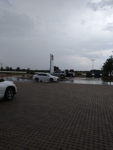 Toyota Dealer «Jerry Durant Toyota», reviews and photos, 5100 E Hwy 377, Granbury, TX 76049, USA