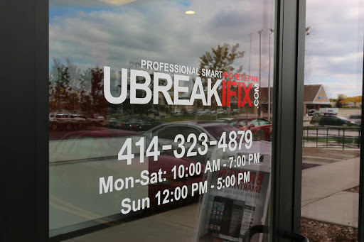 Electronics Repair Shop «uBreakiFix», reviews and photos, 3654 S 27th St, Milwaukee, WI 53221, USA