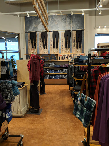 Shopping Mall «Woodbury Lakes», reviews and photos, 9020 Hudson Rd # 401, St Paul, MN 55125, USA