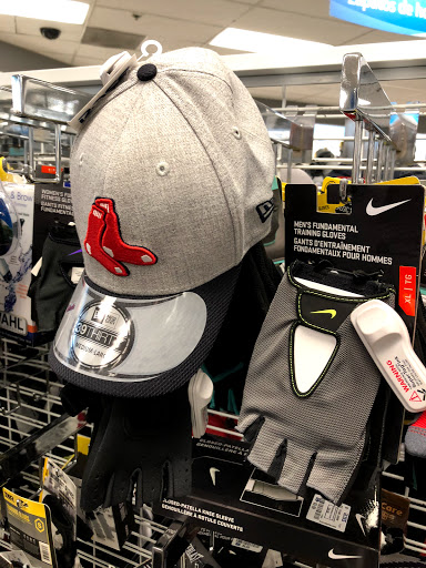 Clothing Store «Ross Dress for Less», reviews and photos, 13750 Riverside Dr, Sherman Oaks, CA 91423, USA