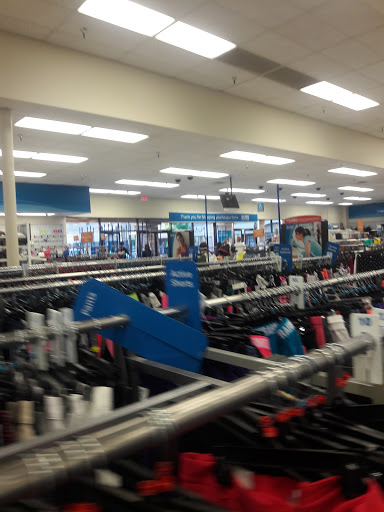 Clothing Store «Ross Dress for Less», reviews and photos, 26558 Bouquet Canyon Rd, Saugus, CA 91350, USA