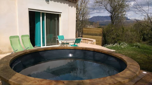 Lodge SPA CABANON SAINTE VICTOIRE Meyreuil