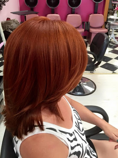 Beauty Salon «Primp Parlour», reviews and photos, 909 E Aurora Rd, Macedonia, OH 44056, USA