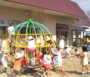 ㈻伊東学園 けやき平こども園