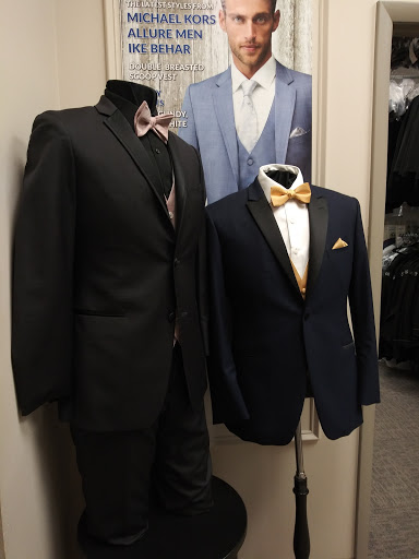 Bridal Shop «J & B Bridals & Formals», reviews and photos, 136 S Main St, Chambersburg, PA 17201, USA