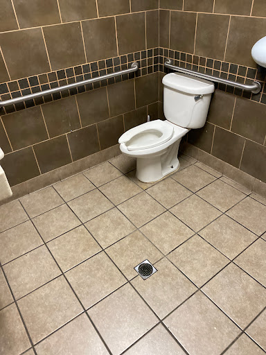 Convenience Store «Quik Stop», reviews and photos, 2895 Peabody Rd, Fairfield, CA 94533, USA