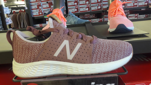 Shoe Store «New Balance», reviews and photos, 5 S Union St, Lawrence, MA 01843, USA