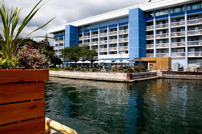 Holiday Inn Kingston-Waterfront, an IHG Hotel