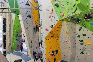 YOYO - Your climbing gym image
