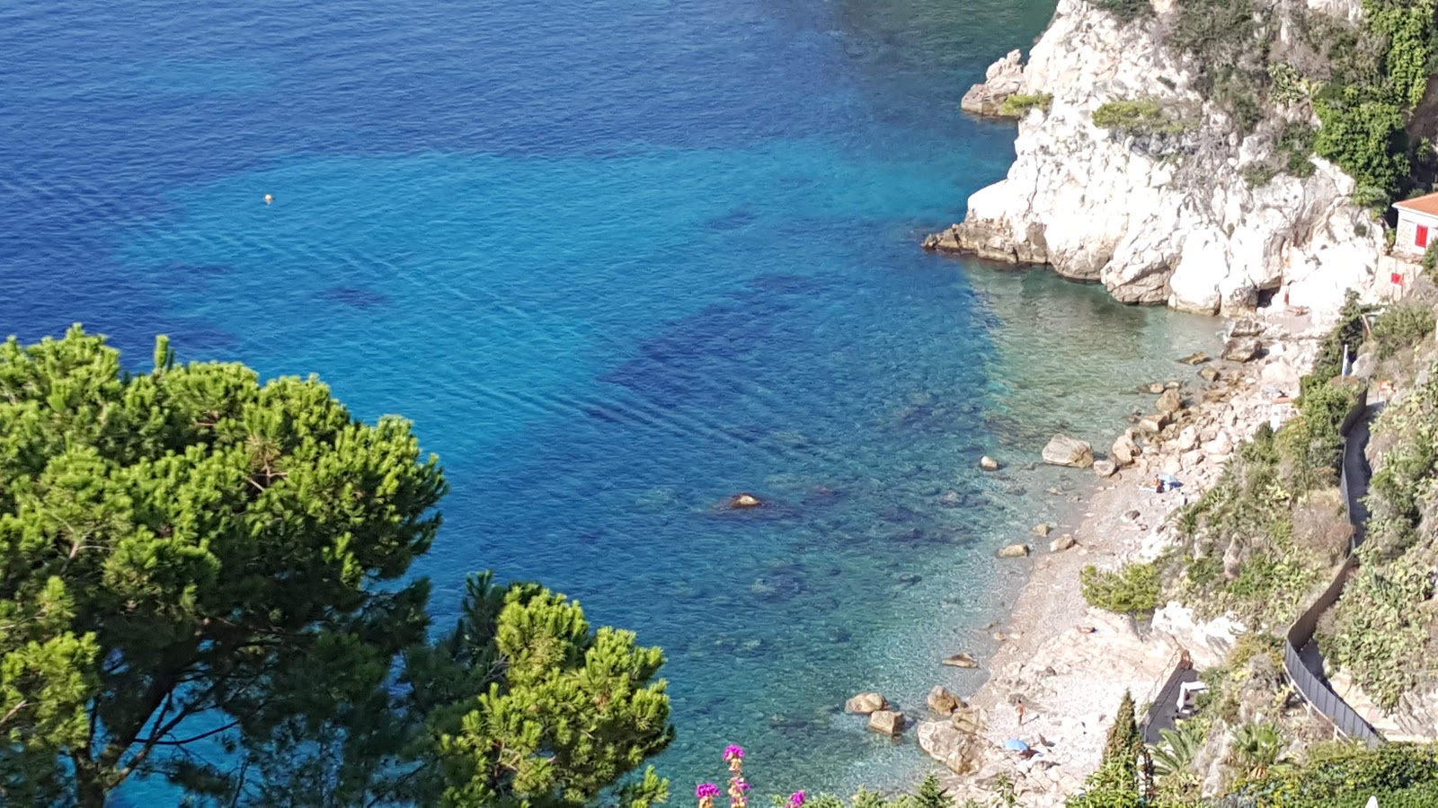 Plage des Pissarelles'in fotoğrafı çok temiz temizlik seviyesi ile