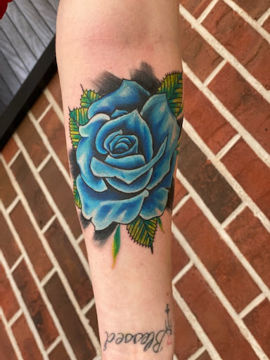 Tattoo Shop «Pinup Tattoo Studio», reviews and photos, 109 Mason St, Brandon, FL 33511, USA