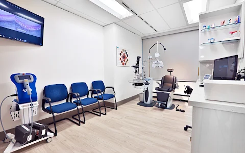 Toronto Eye Clinic image